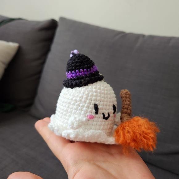 Ghost keychain‼️ (3/$25) - Picture 4 of 10